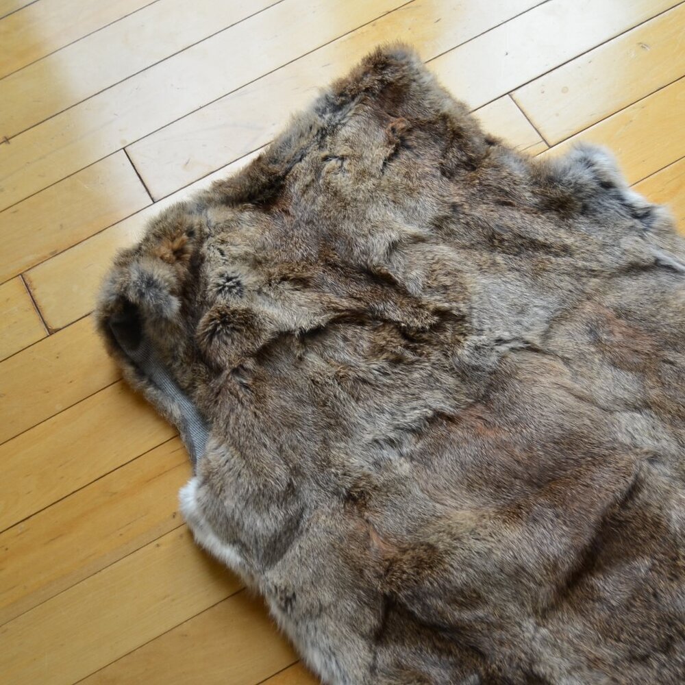 LaRok Luxe Rabbit Fur Sweater Vest Fits S / M - Picture 15 of 16